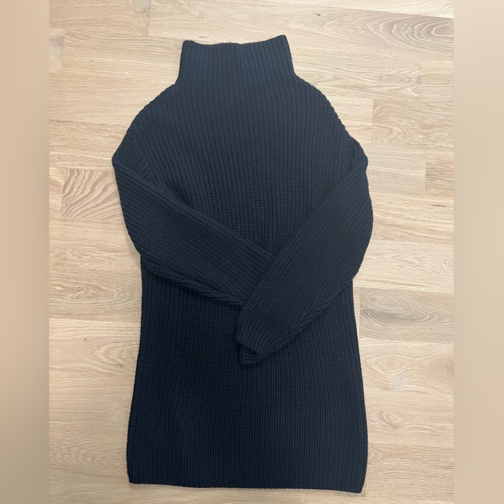 Turtleneck Sweater dress from Aritzia - Black